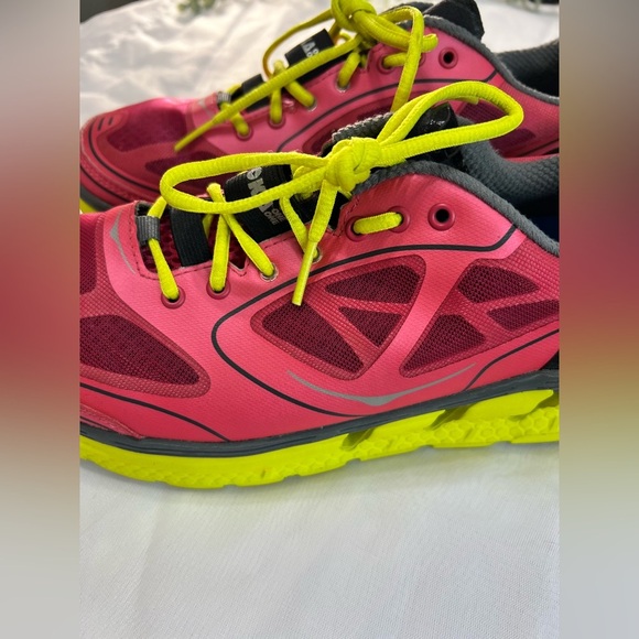 Hoka One One Conquest Red / Yellow Women’s Running Shoe 9.5 - Picture 14 of 16